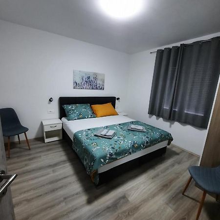 Apartmani Gabrijel Novi Vinodolski Eksteriør billede