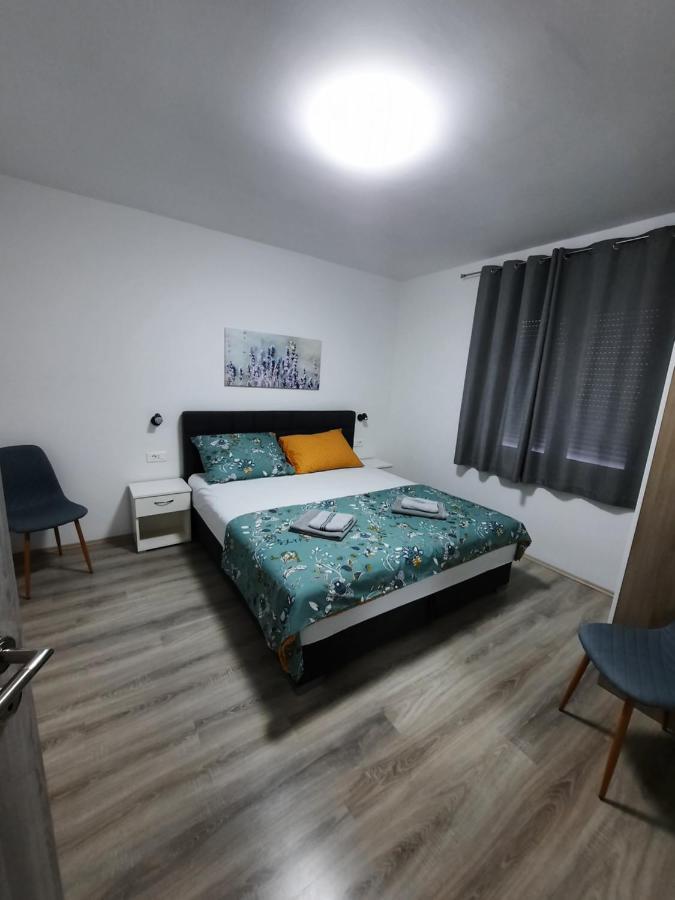 Apartmani Gabrijel Novi Vinodolski Eksteriør billede