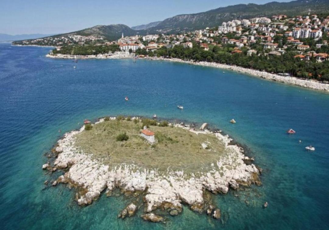 Apartmani Gabrijel Novi Vinodolski Eksteriør billede