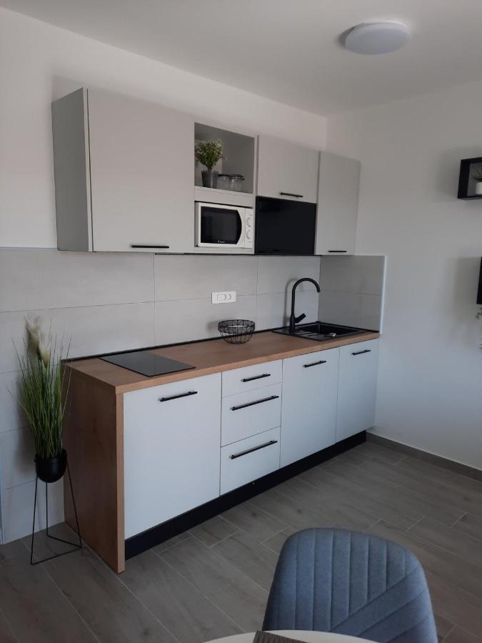 Apartmani Gabrijel Novi Vinodolski Eksteriør billede