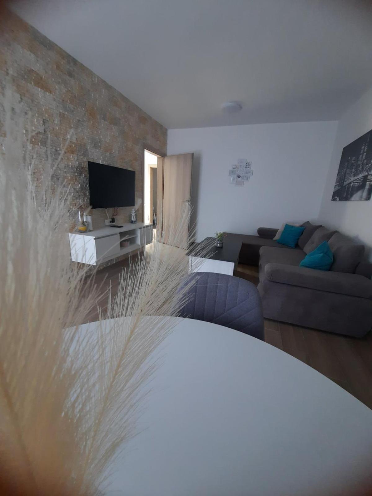 Apartmani Gabrijel Novi Vinodolski Eksteriør billede